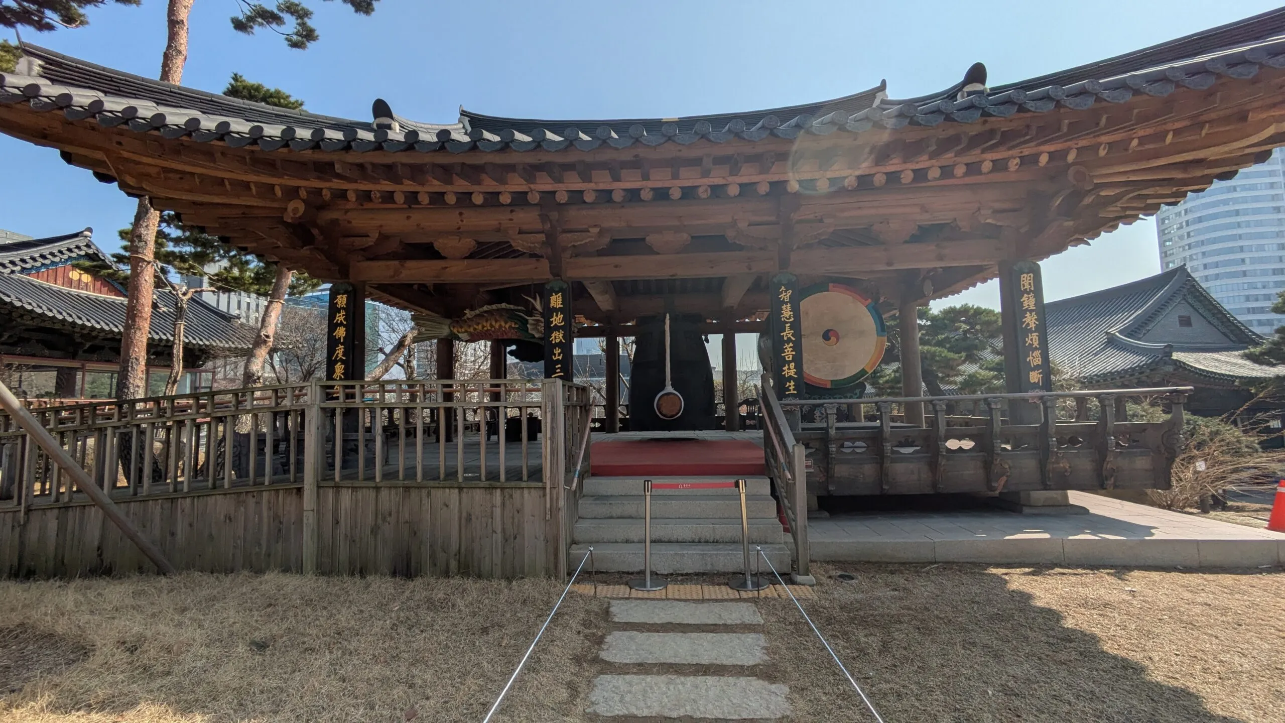 Temple Bongeunsa à Séoul, cloche traditionnelle