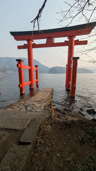 10 lieux a decouvrir au japon hakone2