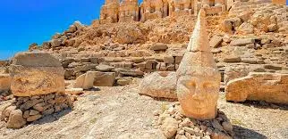 Mount nemrut — Turquie